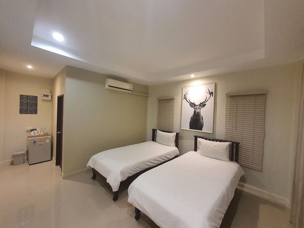 Aob-Oun Homestay Deluxe Room 2