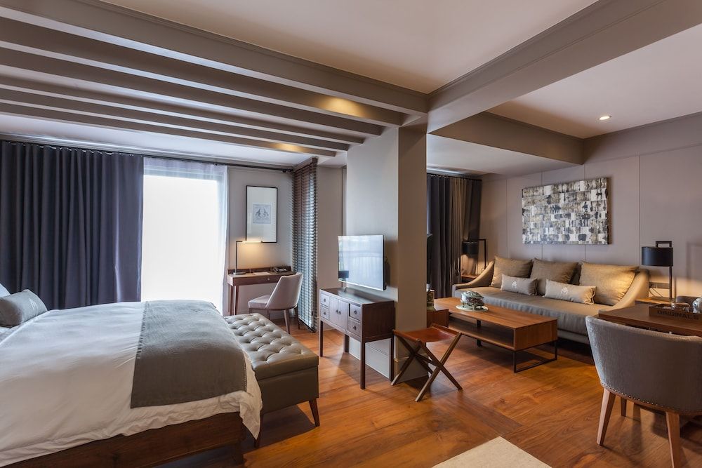Deluxe Room, 1 King Bed