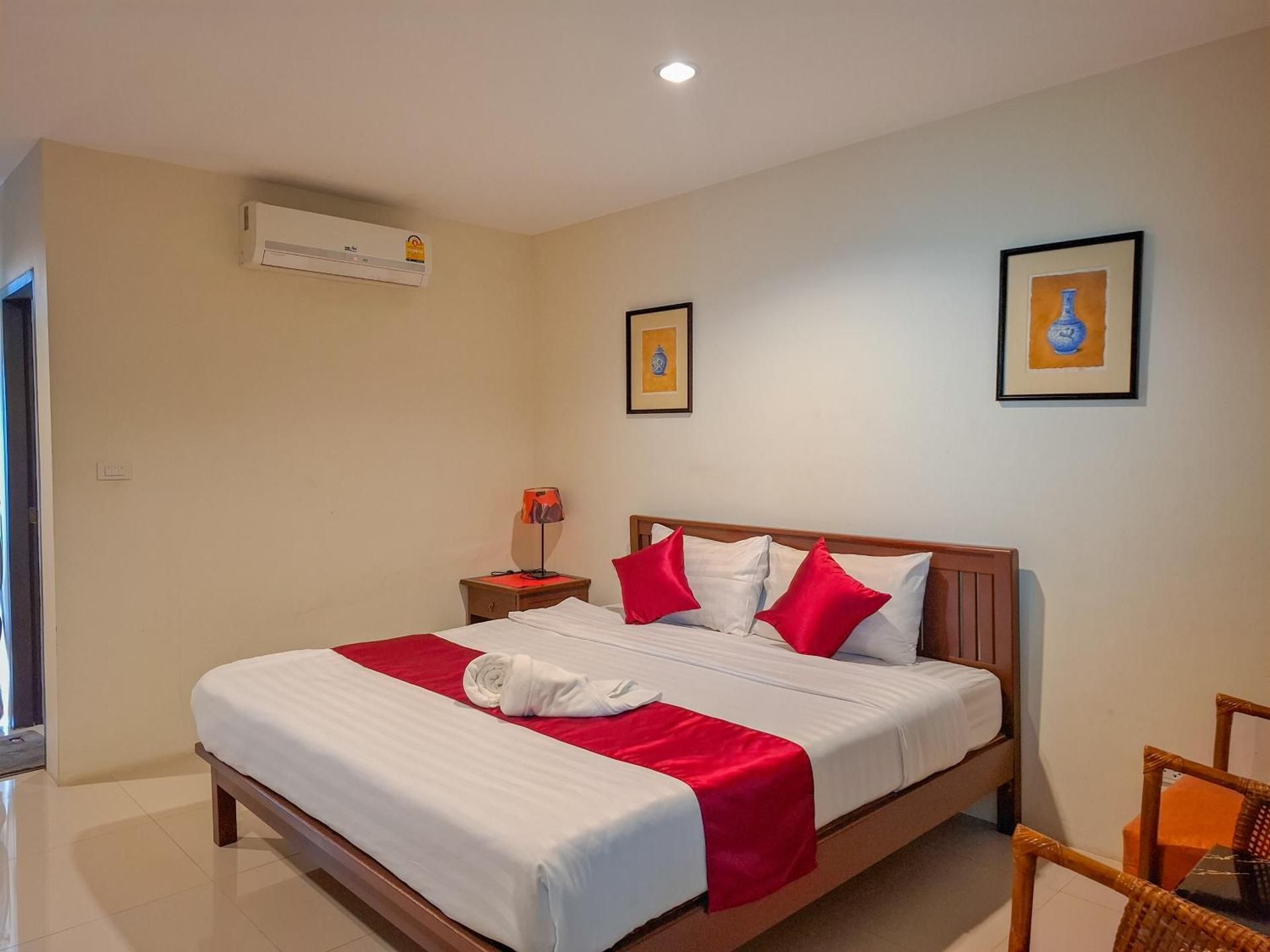 Deluxe King Room
