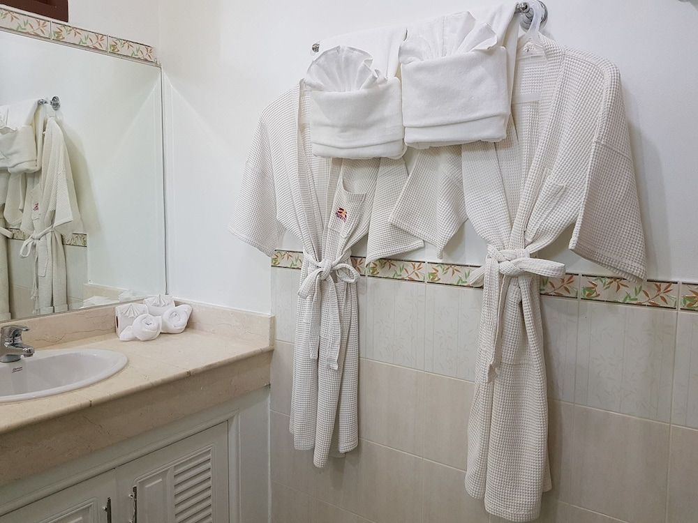 Mayan Apartment 2-Bedroom Apartment 9