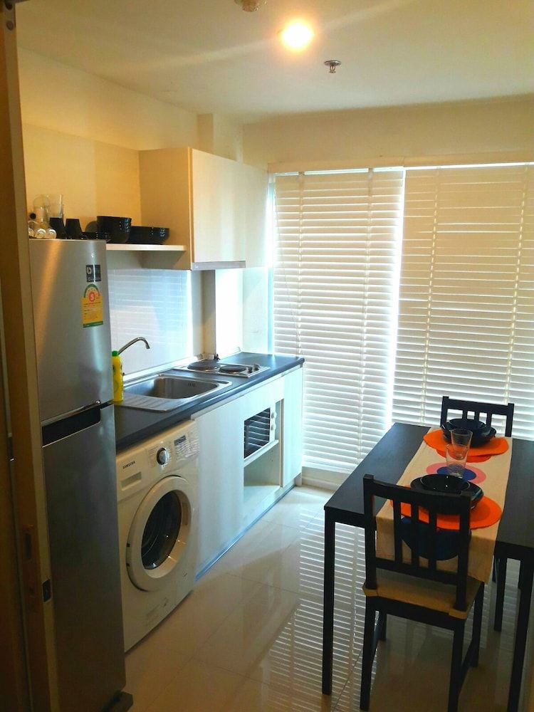 undefined Highrise Cityview Aspire Condo Gym Pool 9