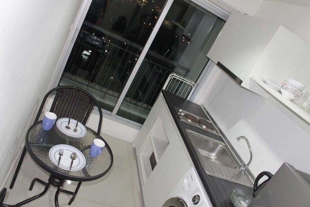 undefined Highrise Cityview Aspire Condo Gym Pool 8