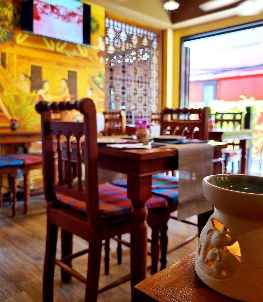 undefined Focal Local Bed and Breakfast 10