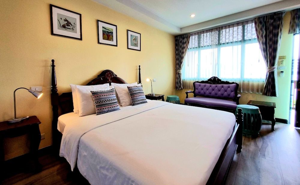 undefined Focal Local Bed and Breakfast 3