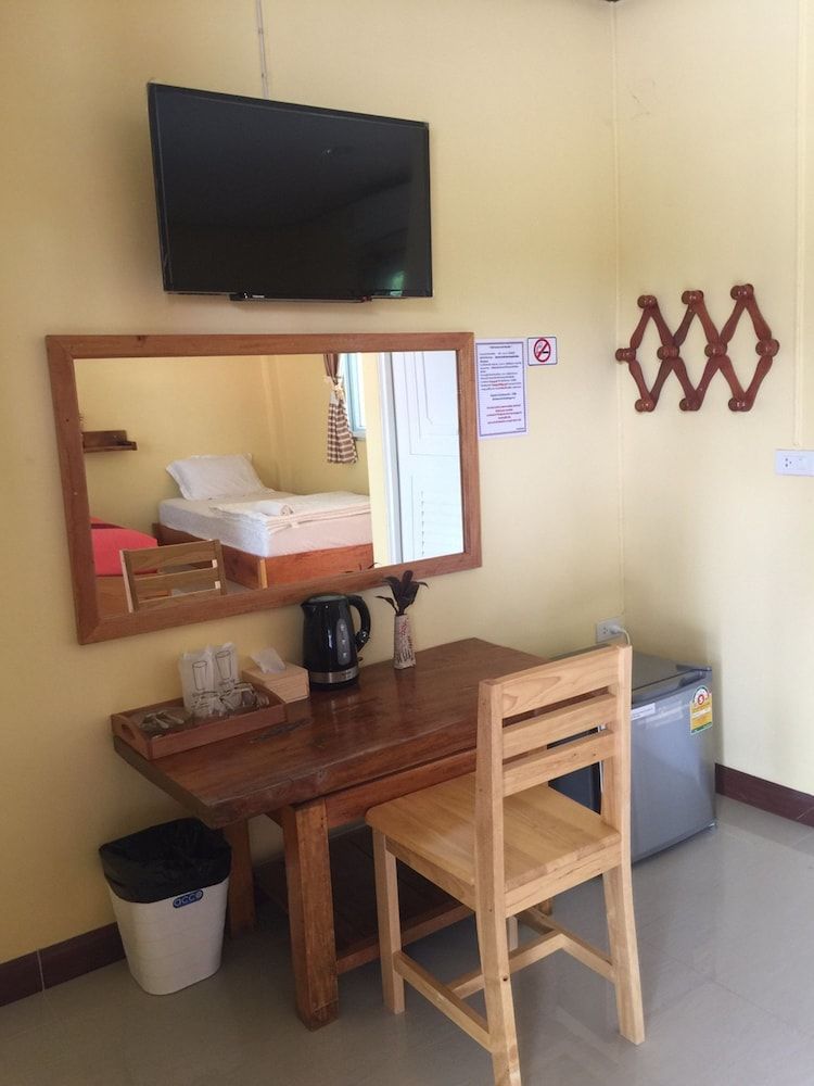 Phuengluang Resort Family Room 13