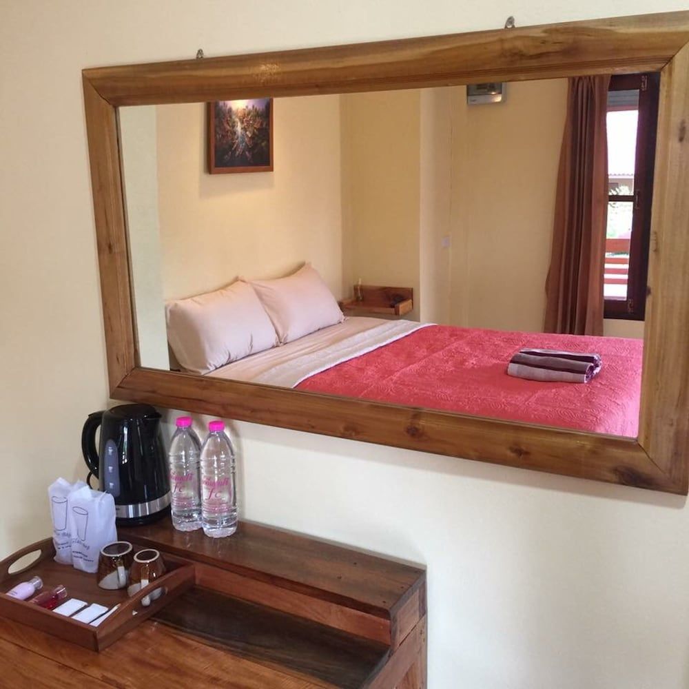 Phuengluang Resort Deluxe Room 16