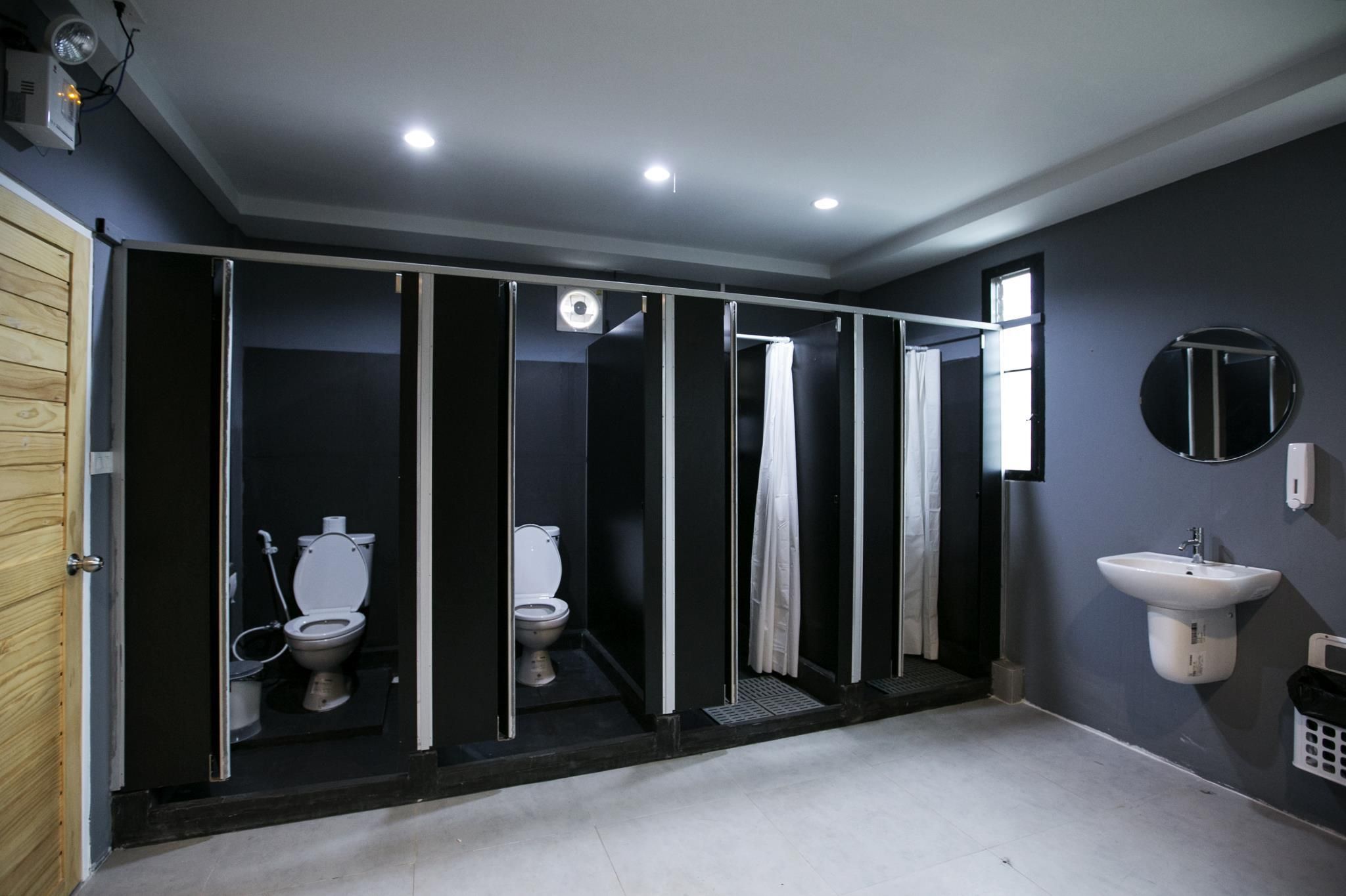 Twin Room Shared Bathroom