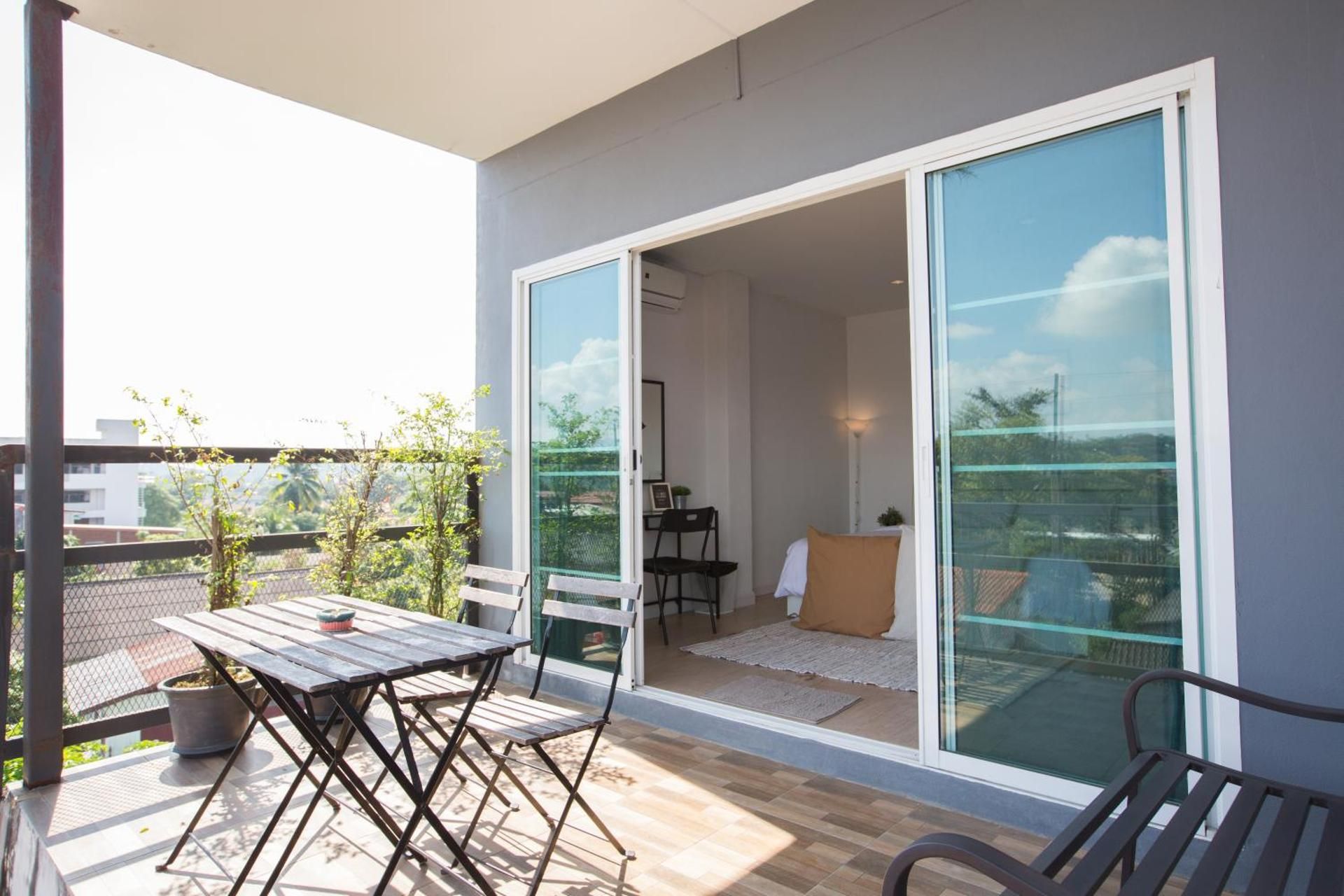 Deluxe Double Room with Balcony