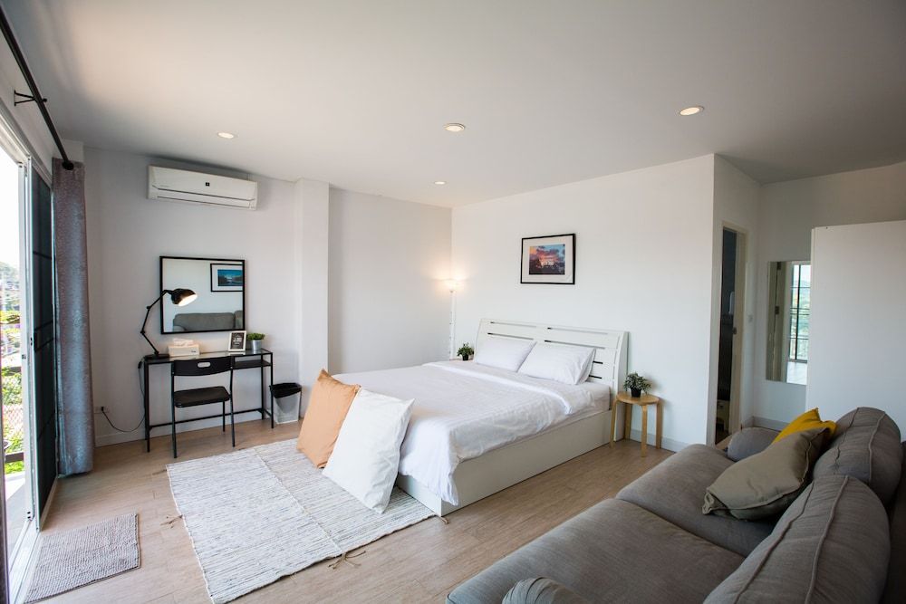 Deluxe Double Room, River View