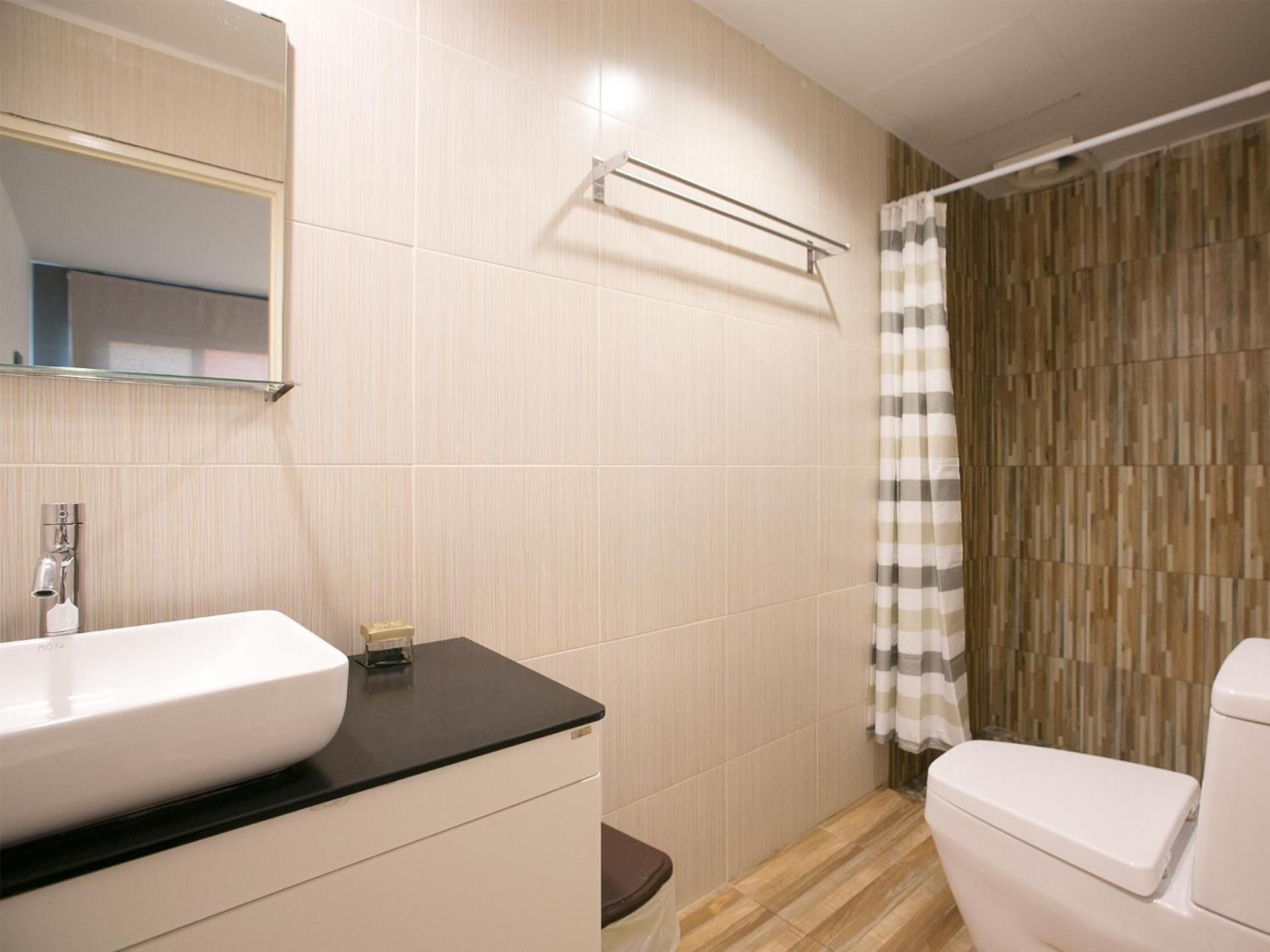 Deluxe Double Room with Shower