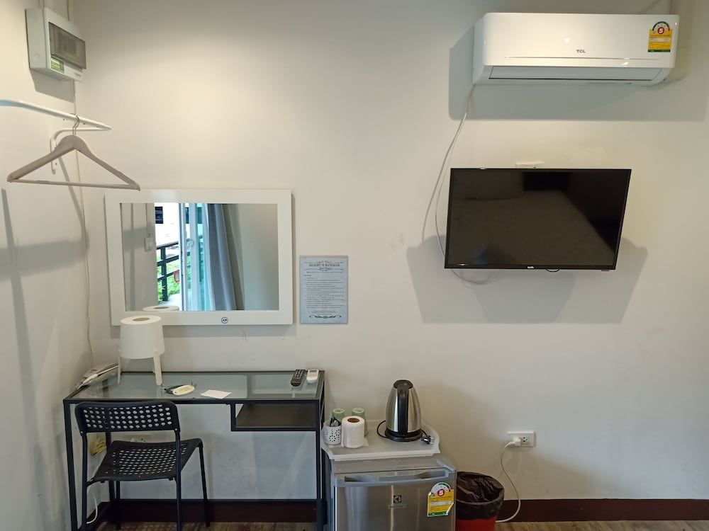 undefined Resort M - MRT Huai Kwang 8