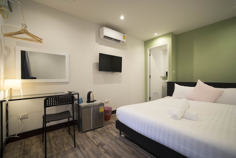 undefined Resort M - MRT Huai Kwang 4