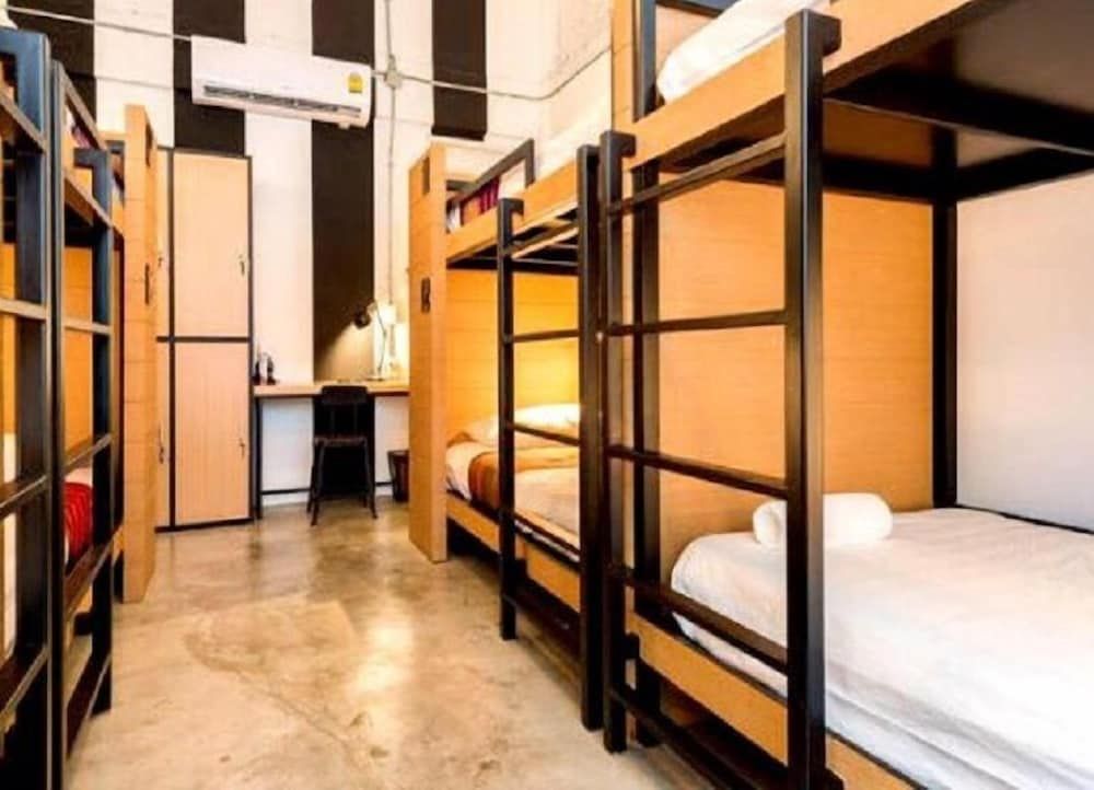 undefined Hostel Jo 4