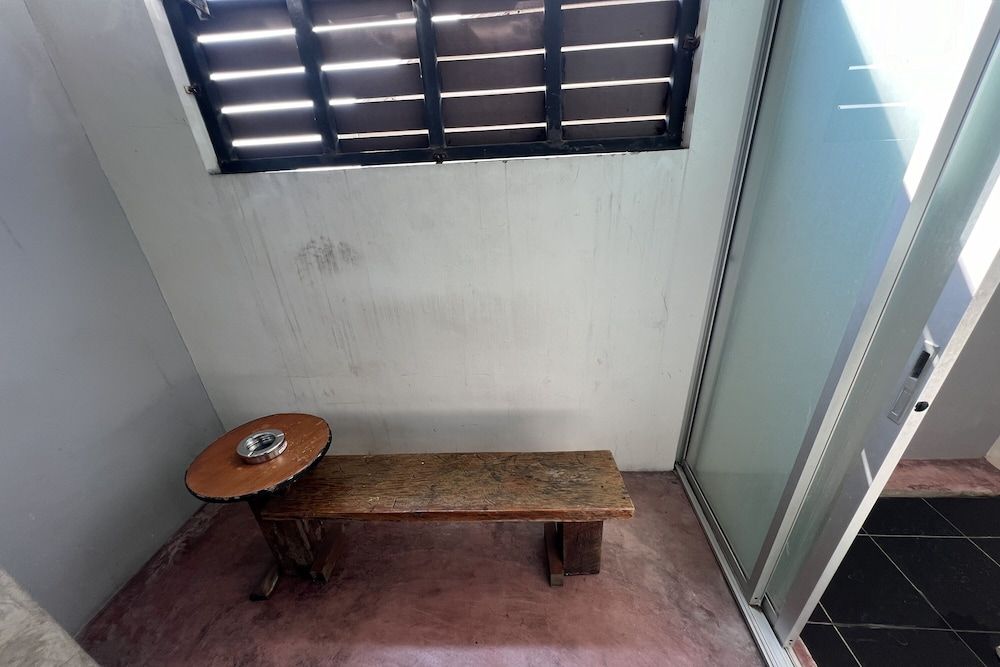 Eurna Resort Standard Room 12