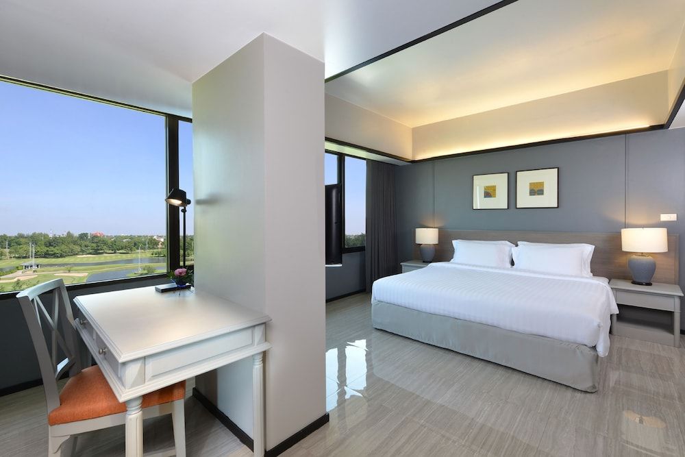 Tinidee Hotel Bangkok Golf Club Junior Single Suite