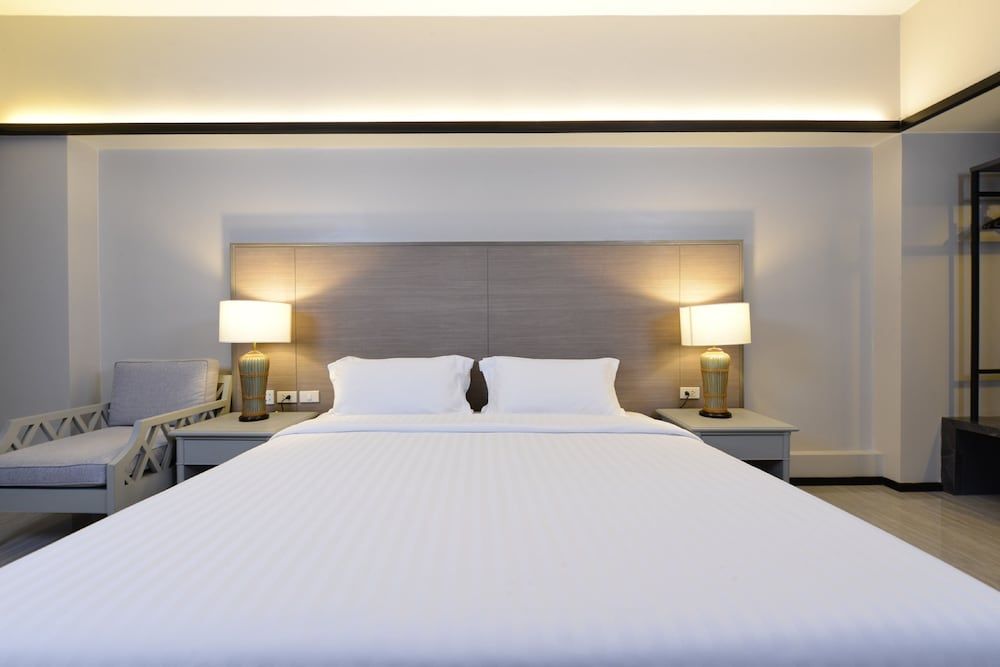 Tinidee Hotel Bangkok Golf Club Premium Deluxe Single Room with Balcony