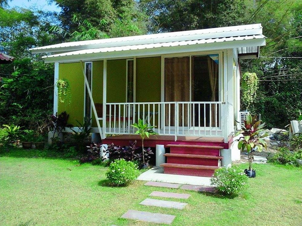 Baan Pennee Quadruple Room 4