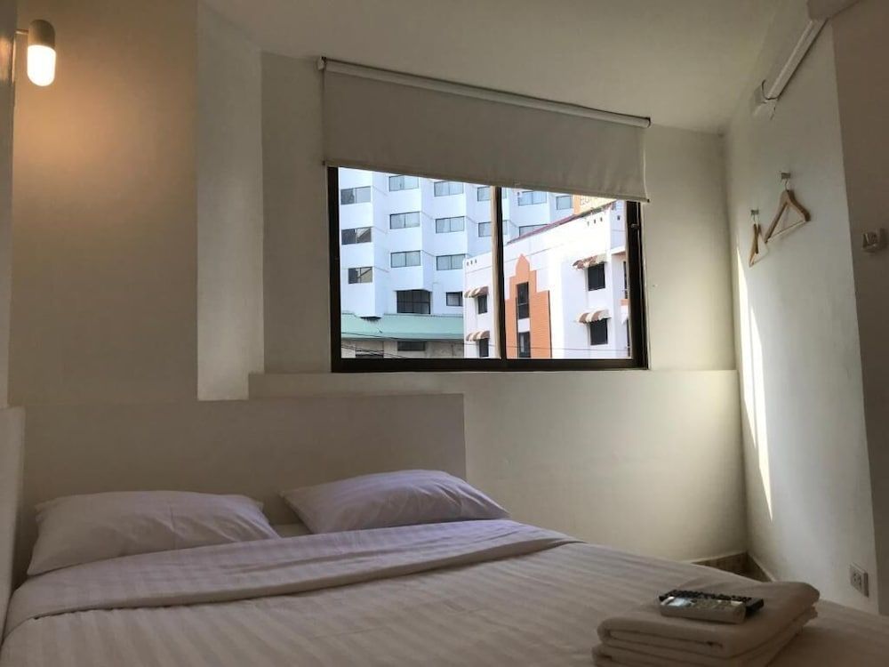 Jellyfish Hostel Standard Double Room 3