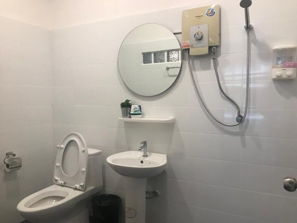 Jellyfish Hostel Standard Double Room 9