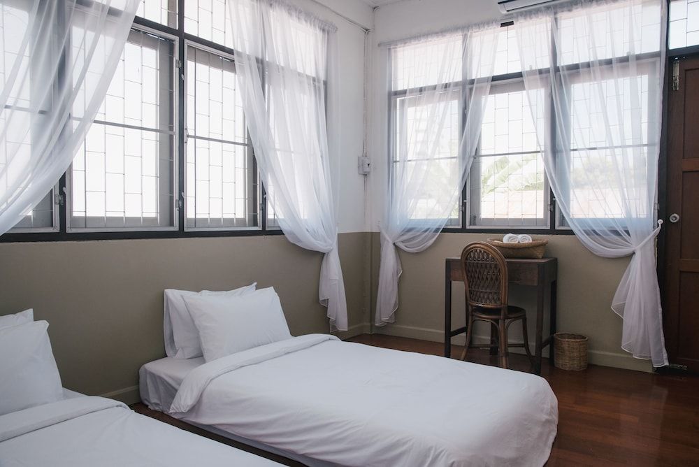 Double Tree House Standard Twin Room, 2 Twin Beds 3