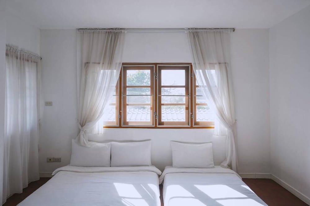 Double Tree House Standard Twin Room, 2 Twin Beds 4