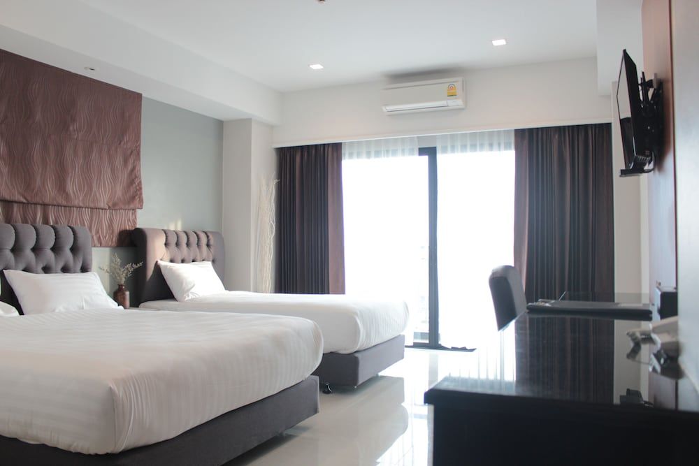 undefined Golden Foyer Suvarnabhumi Airport Hotel 9