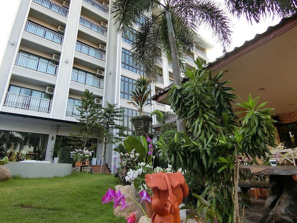 undefined Golden Foyer Suvarnabhumi Airport Hotel 2