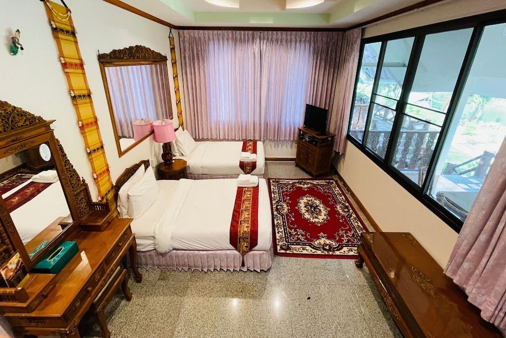 Baan Rim Kwai Paerimnam Resort Junior Twin Room 2