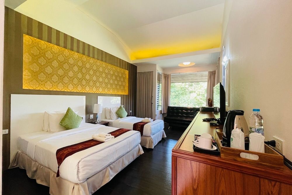 Baan Rim Kwai Paerimnam Resort Junior Twin Room 8