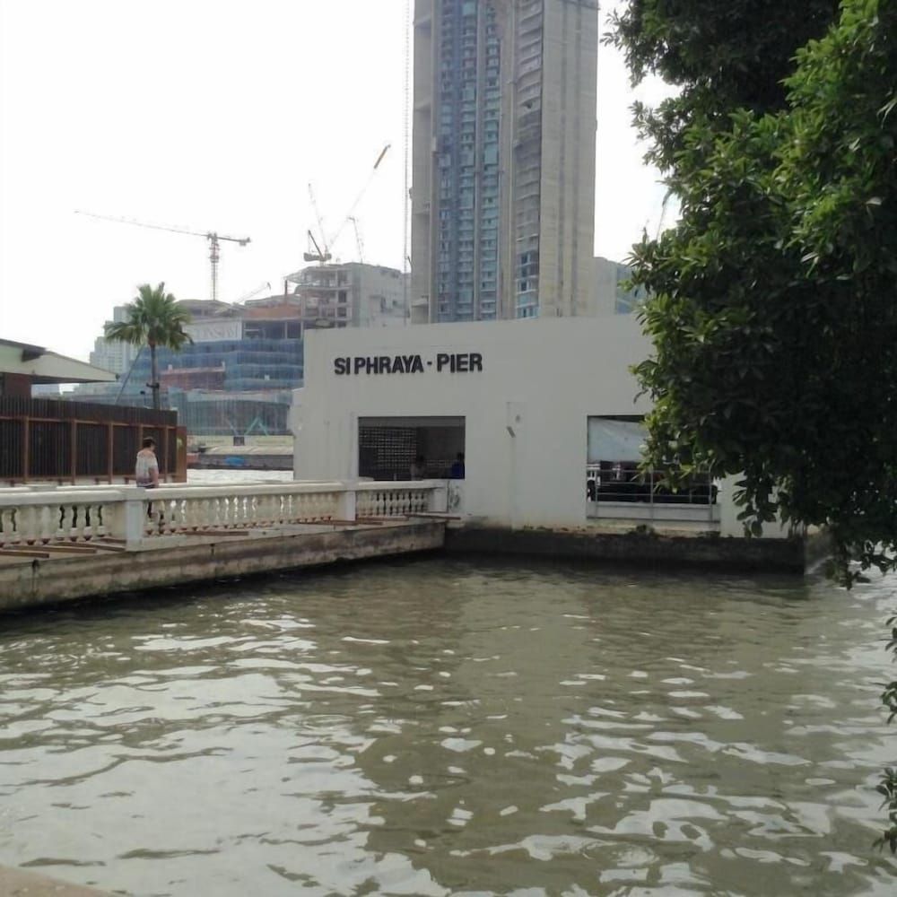 undefined BC guesthouse Si Phraya 3