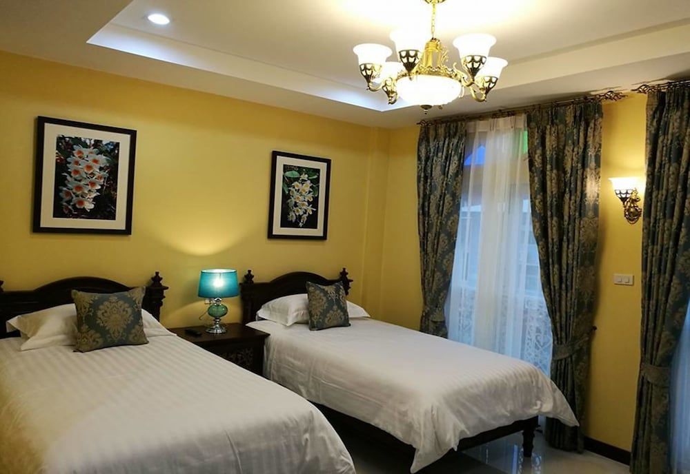 undefined The Velvet Orchid 3