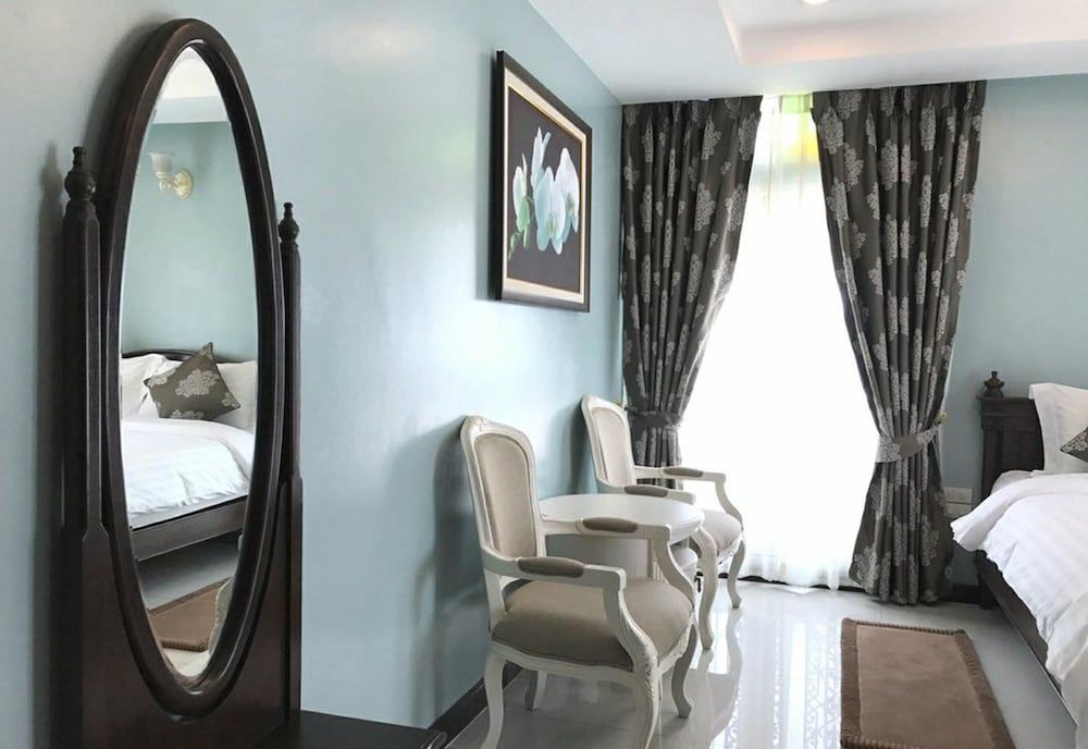 The Velvet Orchid Superior 12