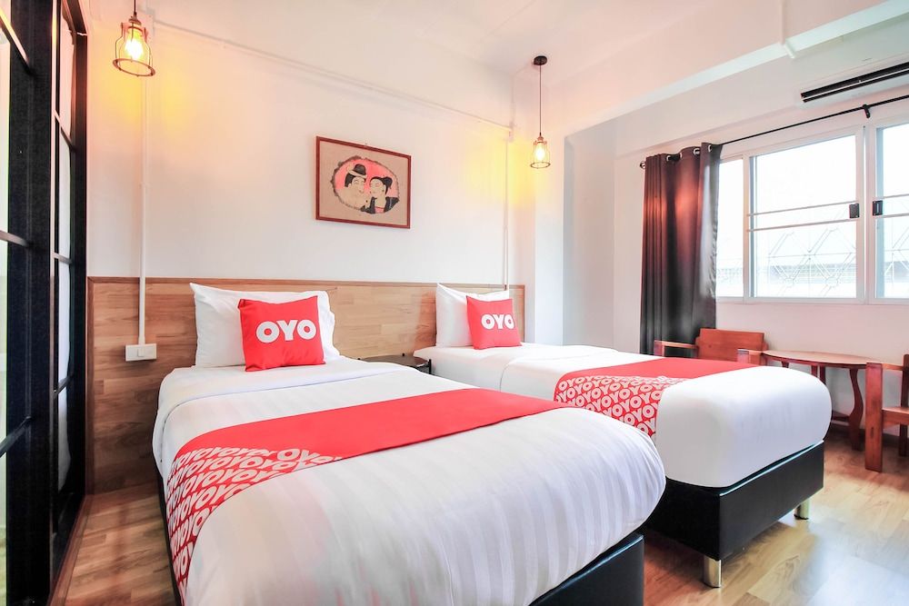 Kailub Rooms Hotel Deluxe Twin Room 3