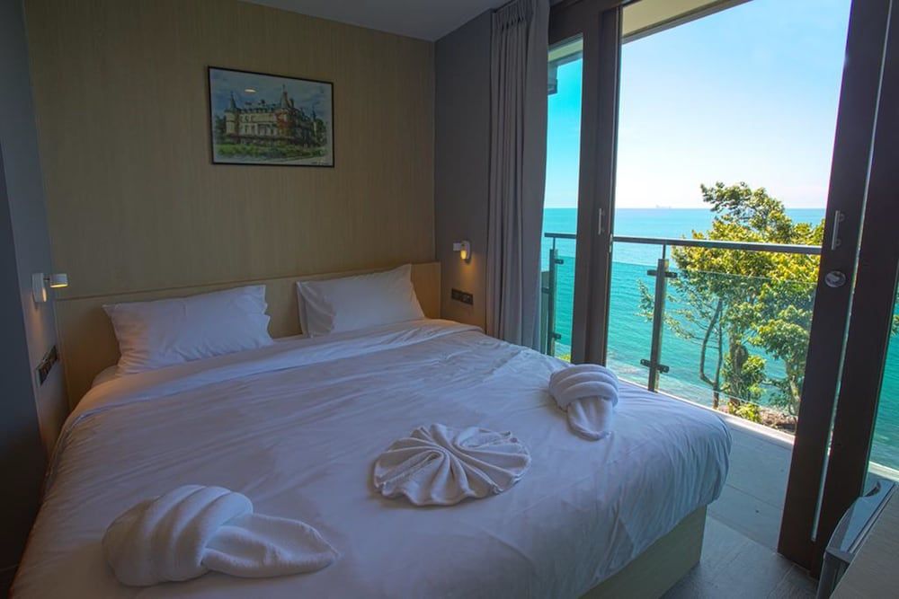 Deluxe Suite, Ocean View (A2)