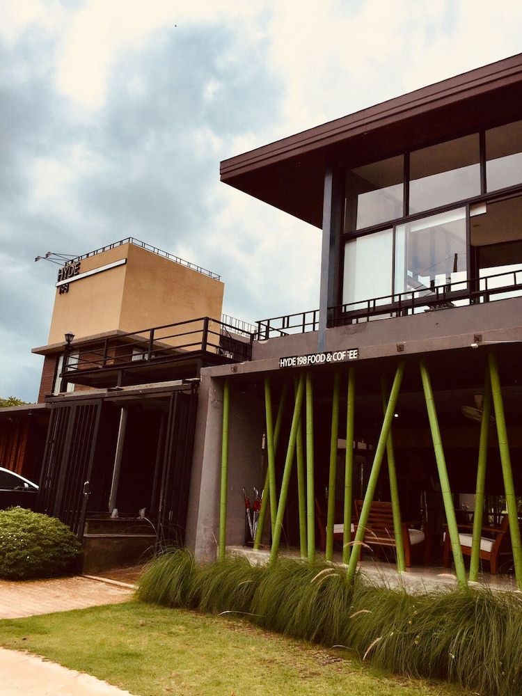 undefined Hyde 198 Homeresort