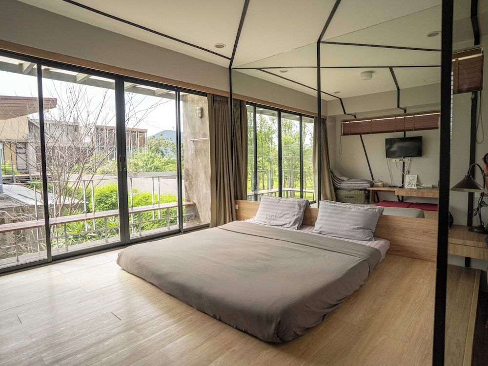 Hyde 198 Homeresort Design Studio 4