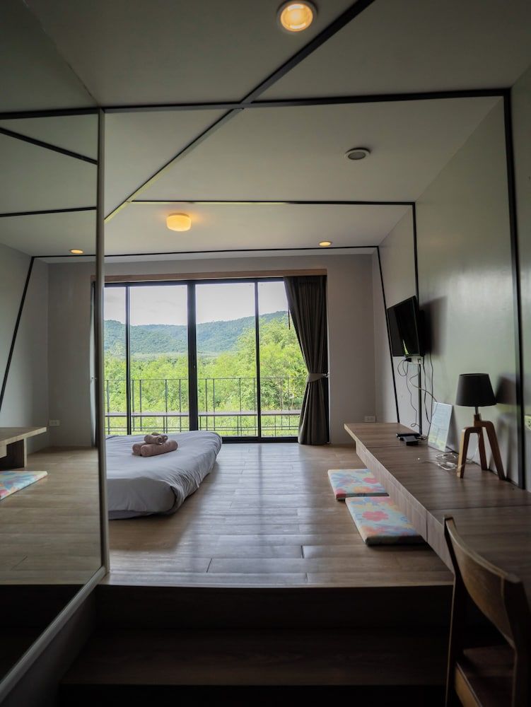 Hyde 198 Homeresort Design Studio 12