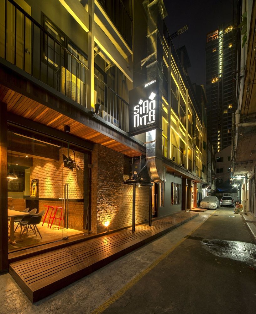 undefined Siam Mitr Hostel