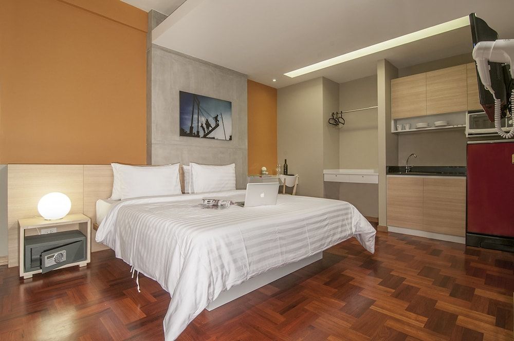 undefined Siam Mitr Hostel 10