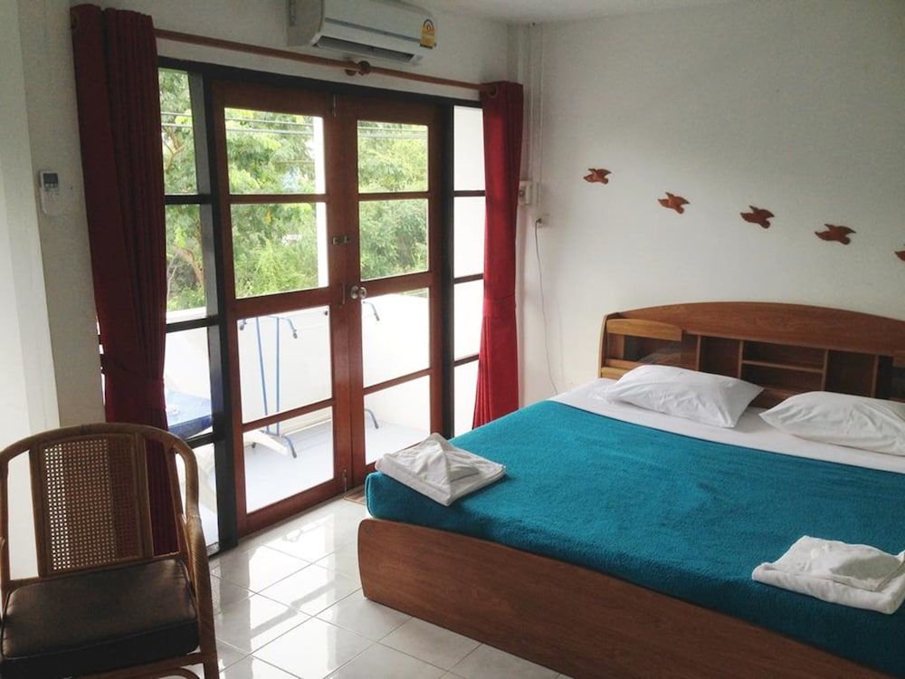 A&B Hotel Family Room 4