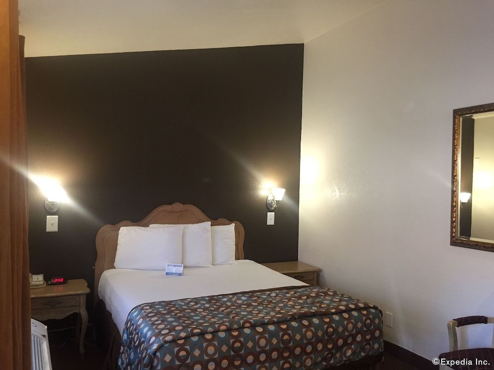 Family Suites, 2 Separate Rooms