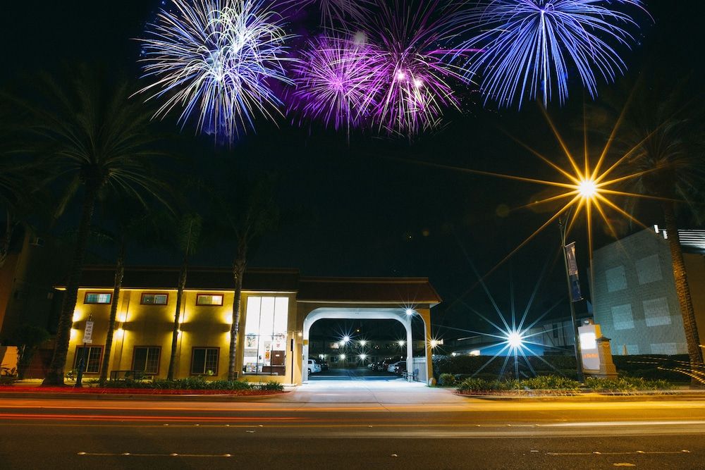 undefined Anaheim Discovery Inn & Suites 9