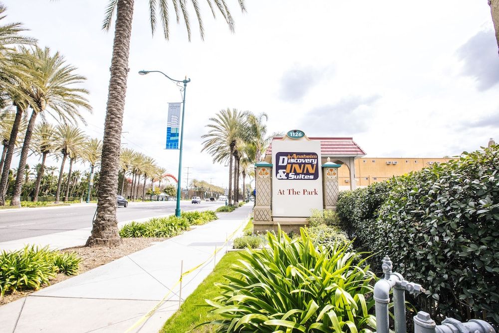 undefined Anaheim Discovery Inn & Suites 6