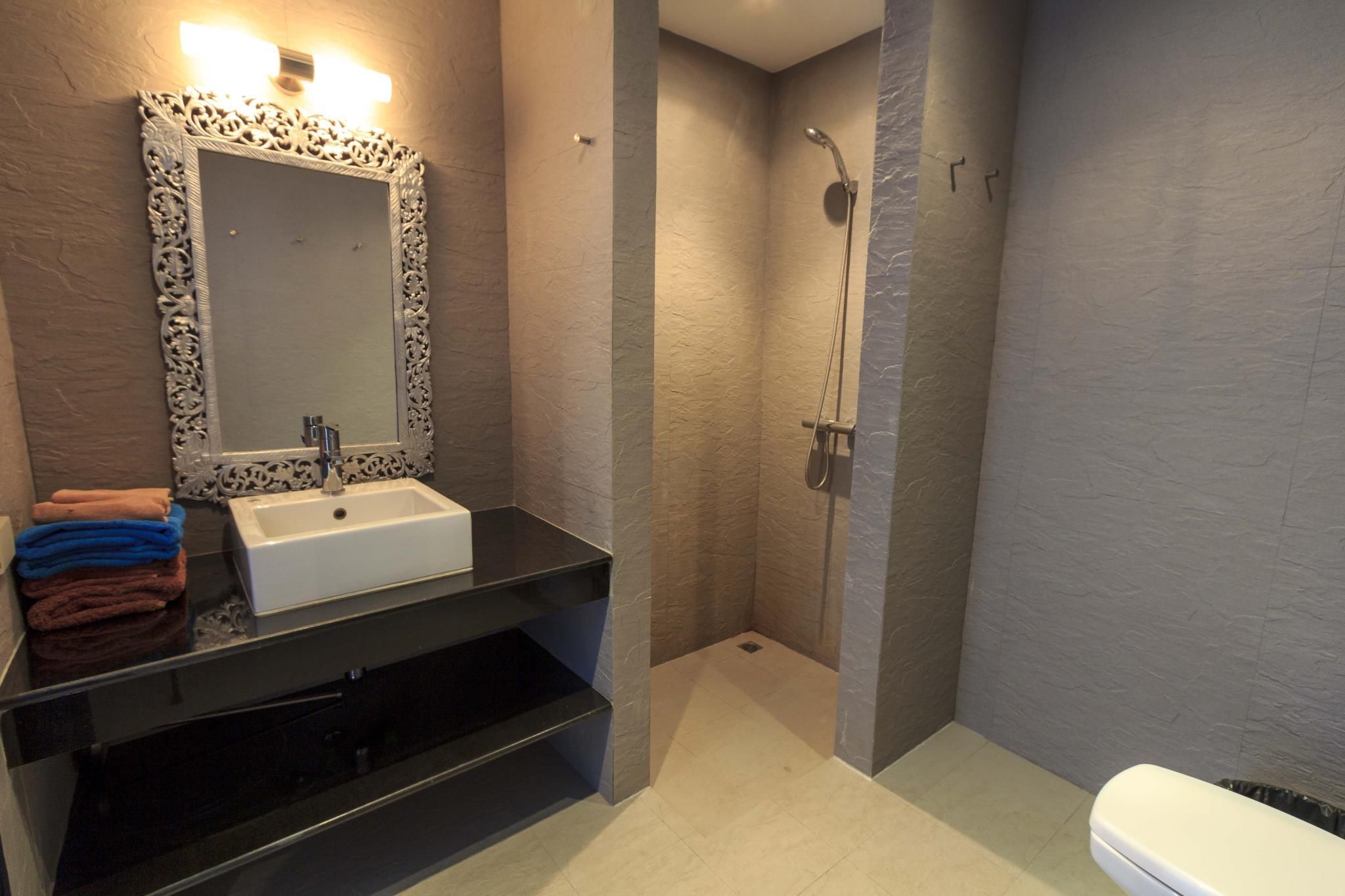 1 Bedroom Pool View Apartment