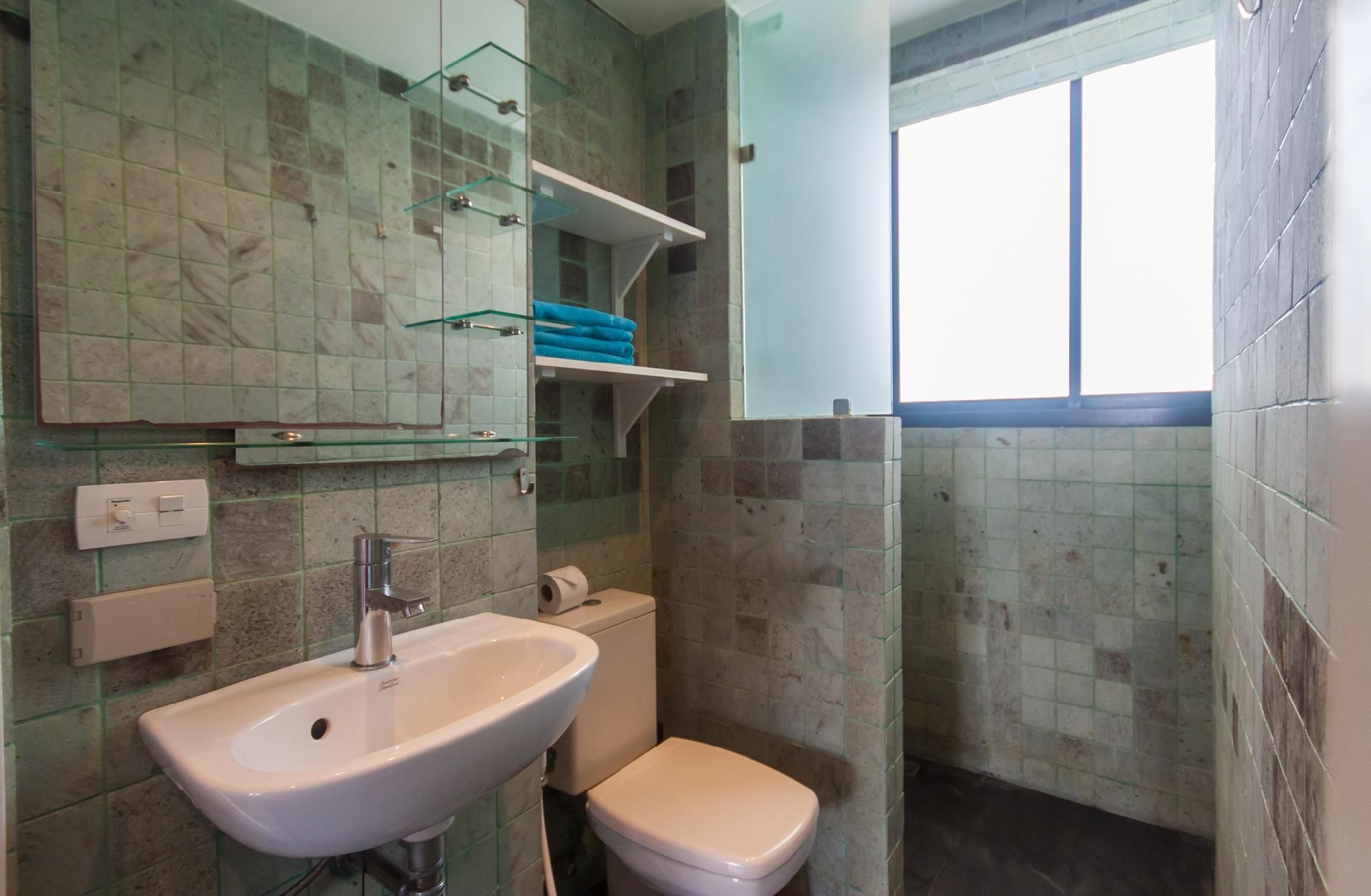 3-Bedroom Penthouse Apartment