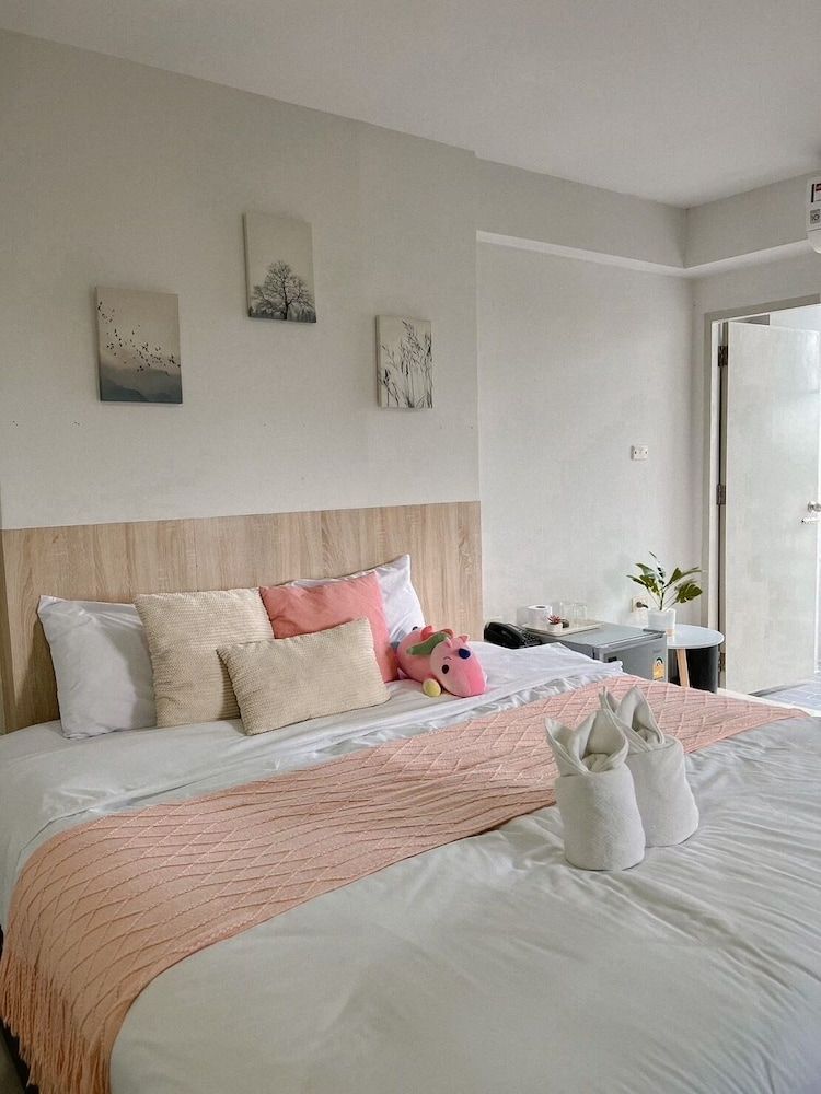 undefined 88 Living 4