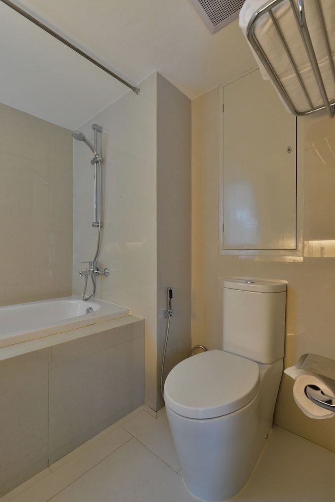 Le D'Tel Bangkok Deluxe Room 8