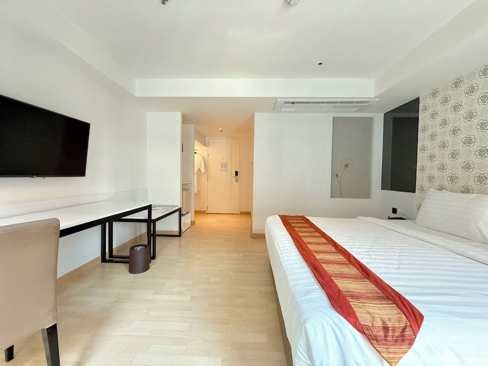 Le D'Tel Bangkok Deluxe Room 4