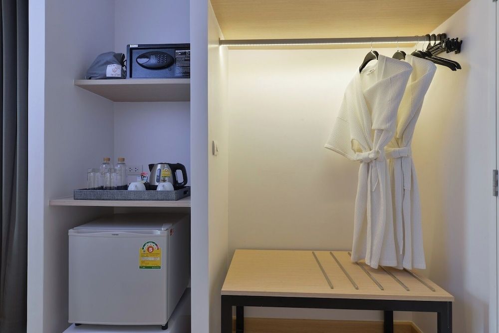 Le D'Tel Bangkok Deluxe Room 11