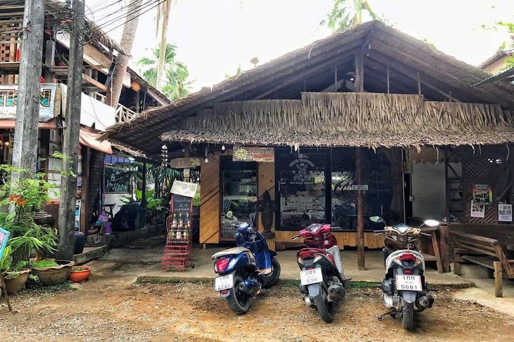 undefined Cafe Del Sunshine - Hostel 4